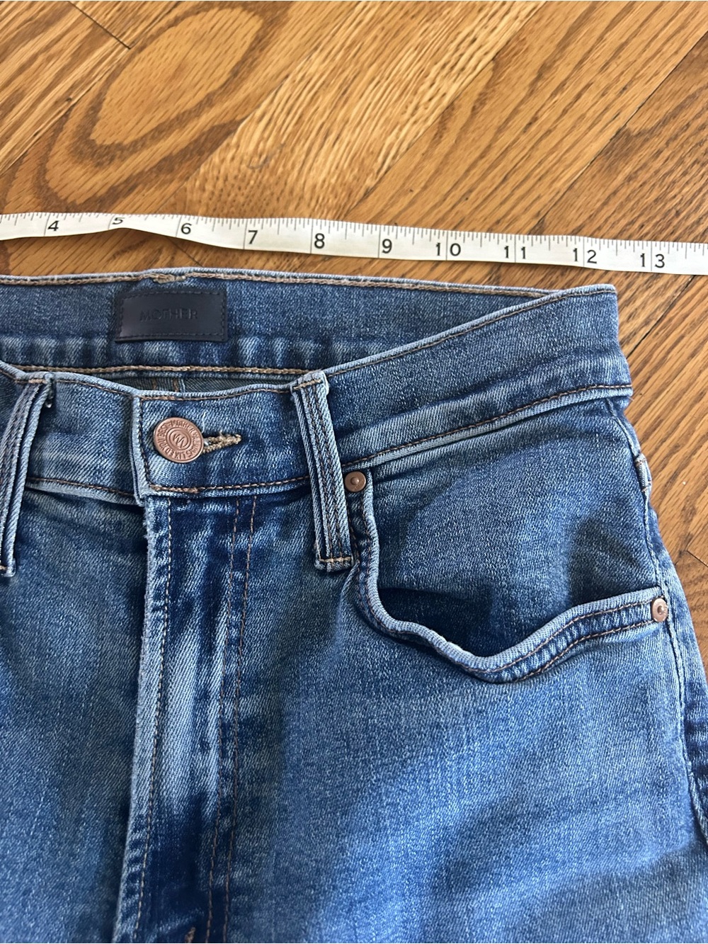 MOTHER The Mid Rise Rider Ankle Jeans - Picture 4 of 7